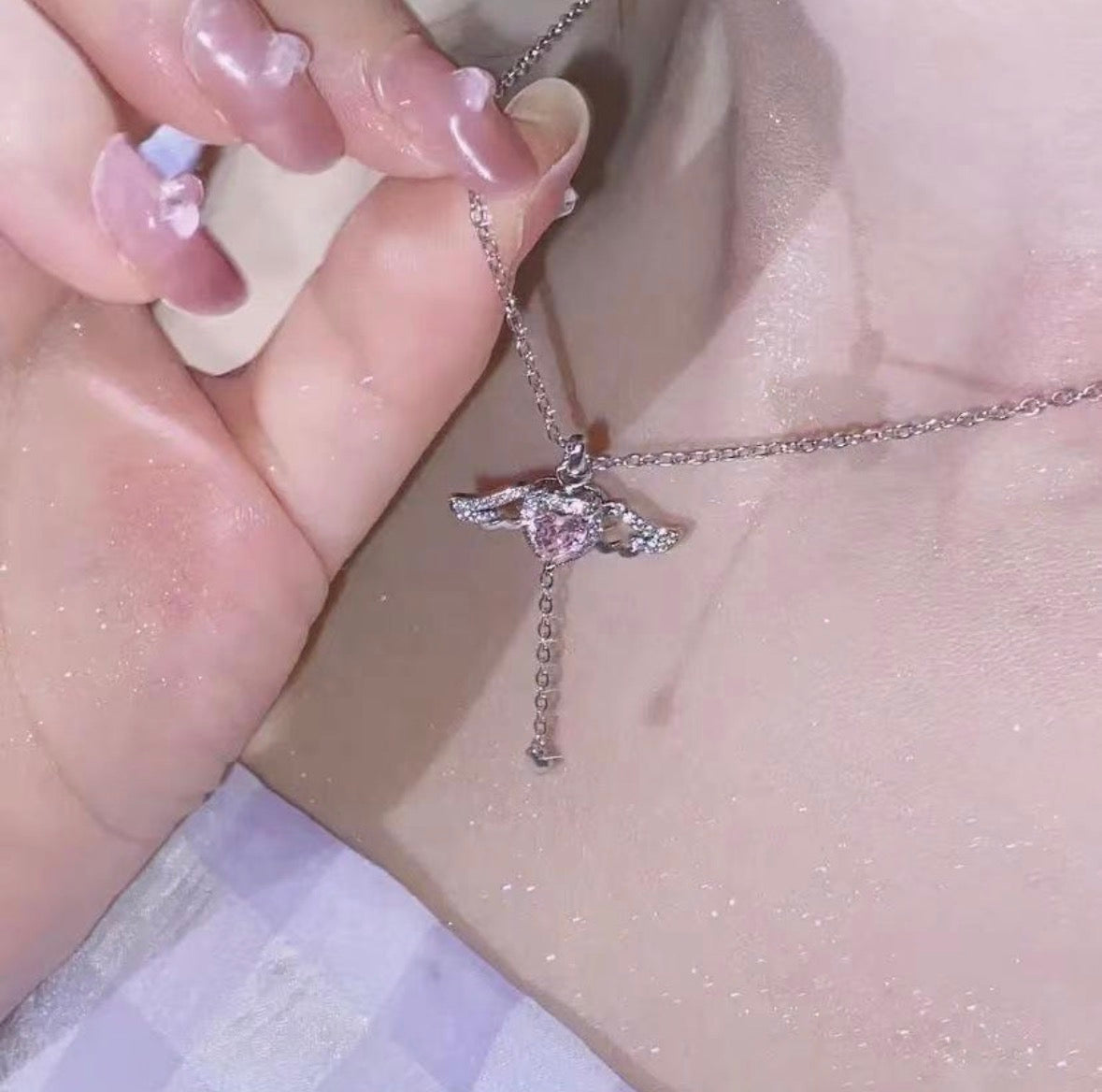Heart wings necklace
