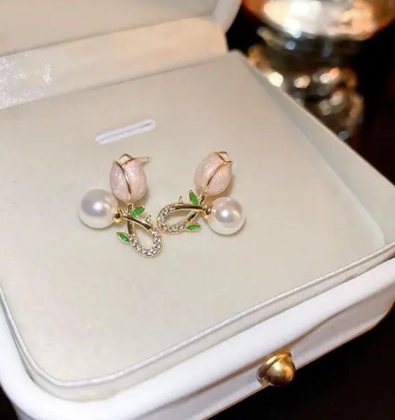 Tulip earrings