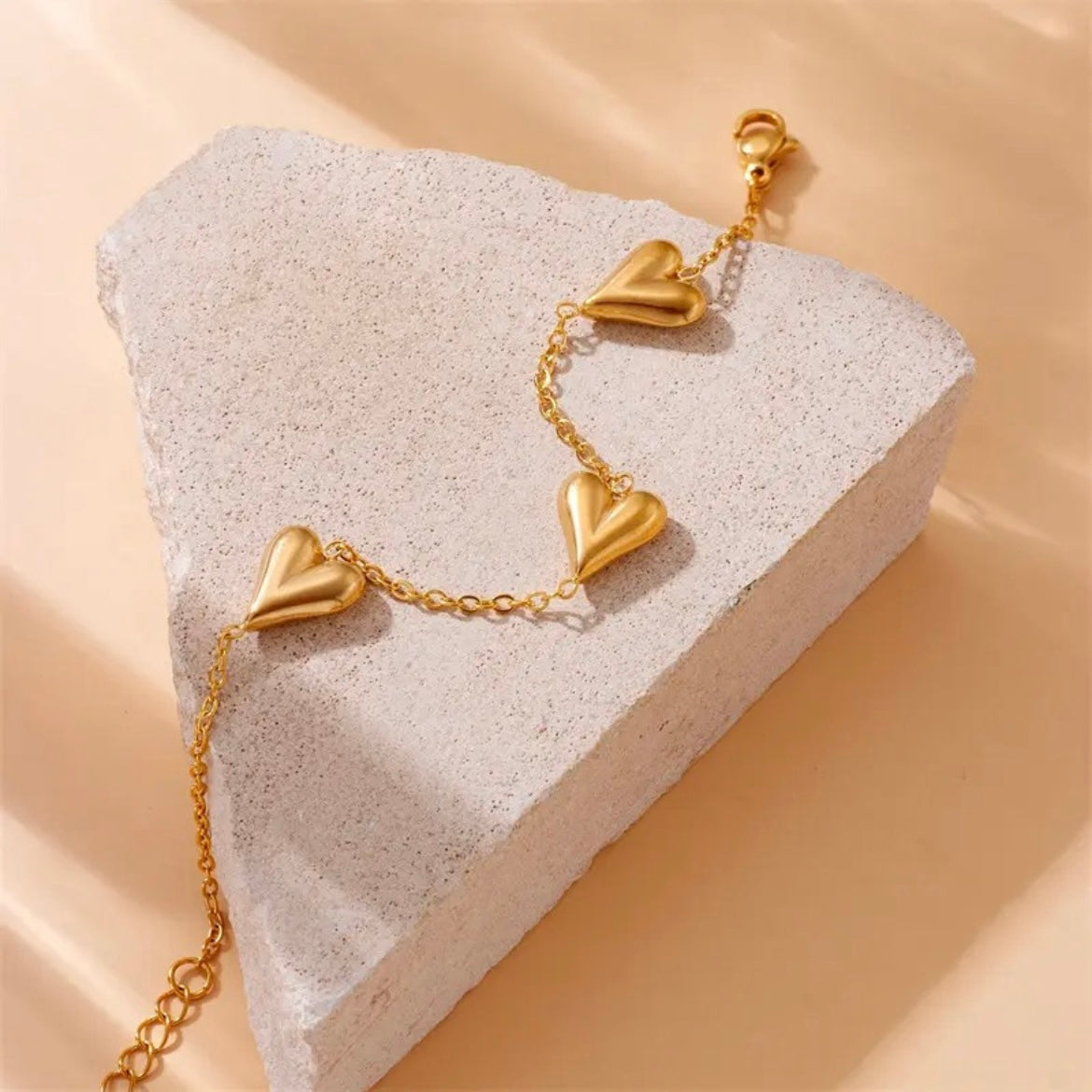 All over hearts necklace