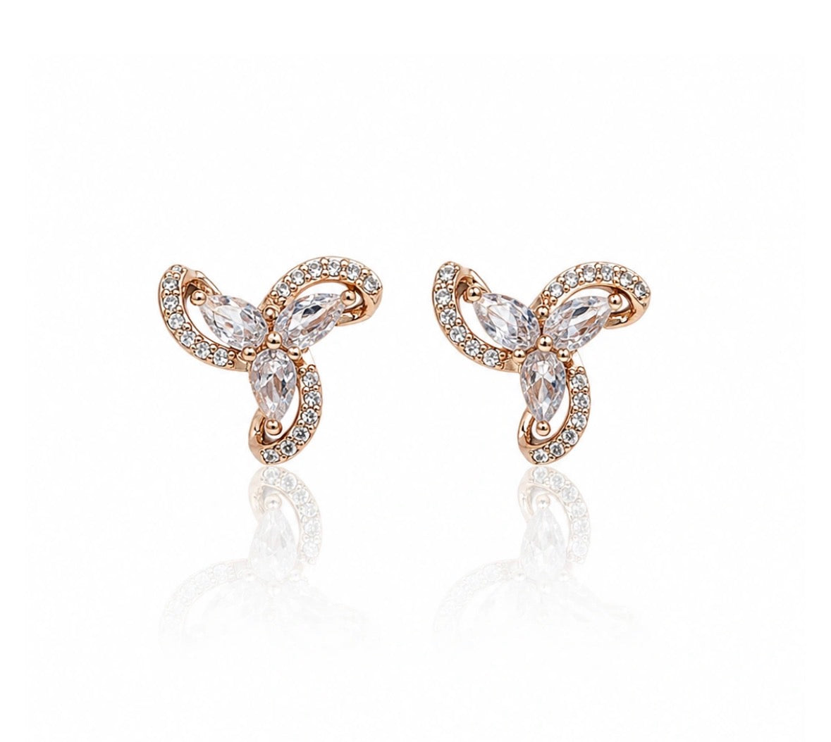 Rosegold rhinestone studs