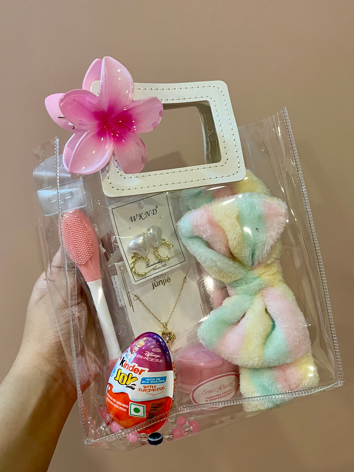 Pamper hamper