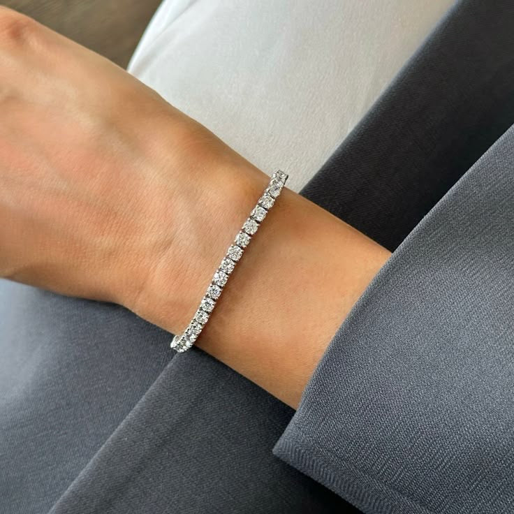 Tennis bracelet